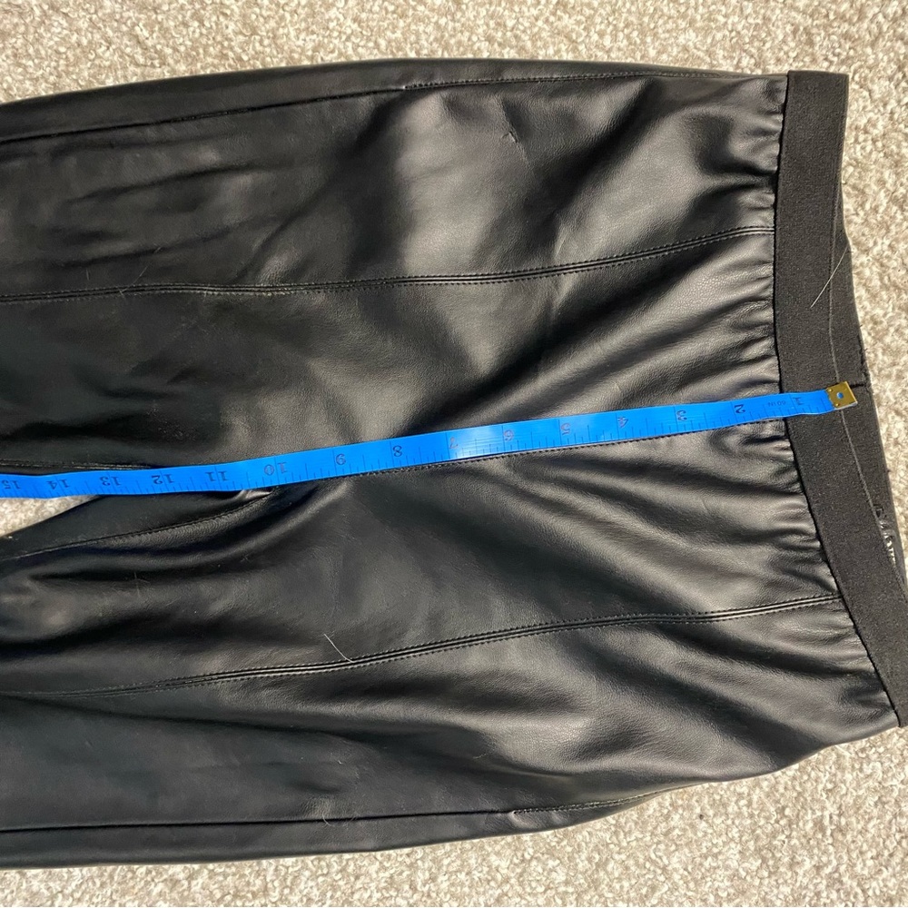 BLANK NYC Night Walks Black Vegan Leather Pull-On Leggings - Picture 6 of 10